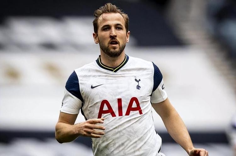 是一位备受 是一位备受