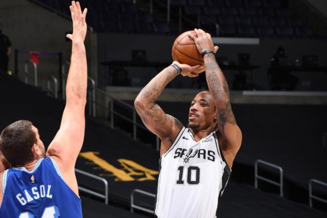 年轻球员在 年轻球员在